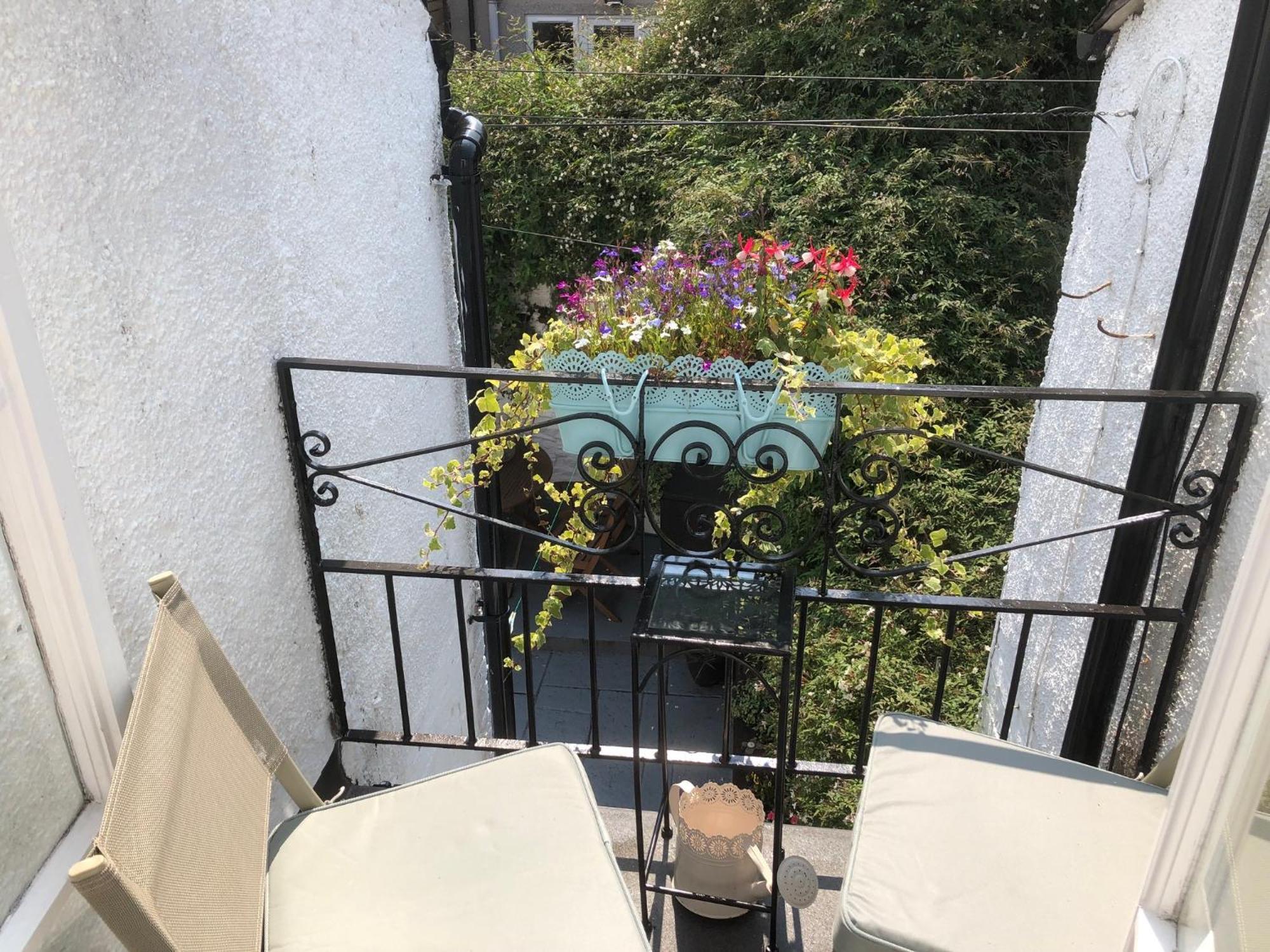 Downtown Cottage Конуи Екстериор снимка